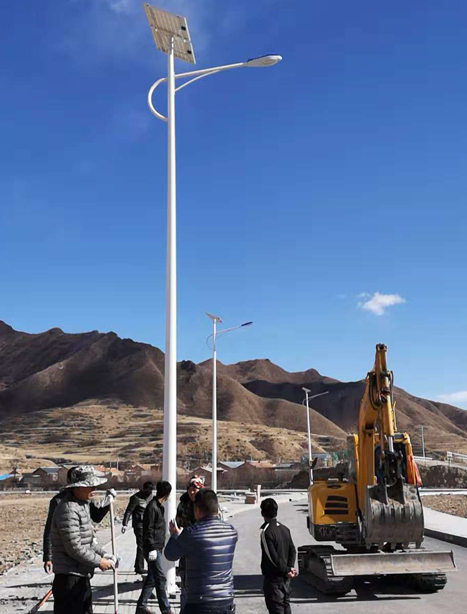 甘南碌曲10米康县太阳能路灯项目