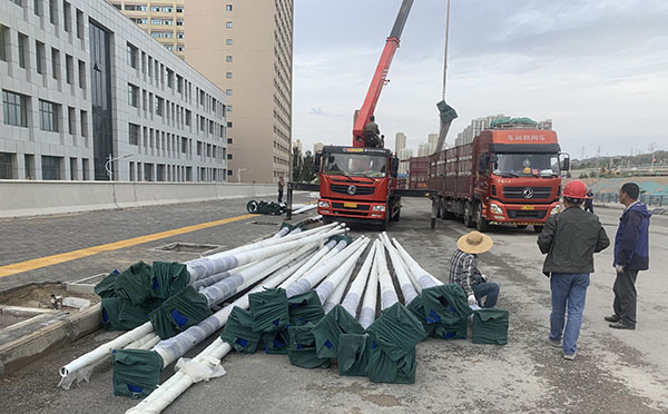 农村康县太阳能路灯安装全解析：庭院康县太阳能路灯施工指南